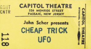 Cheap Trick @ Capitol Theatre - Passaic, New Jersey, Etats-Unis [08/12/1978]