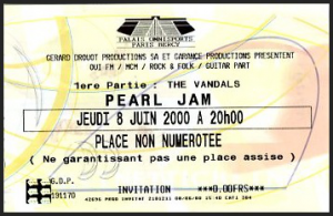 Pearl Jam @ Accor Arena (ex-AccorHotels Arena, ex-Palais Omnisports Paris Bercy) - Paris, France [08/06/2000]