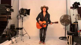 Mike Tramp : "Trust In Yourself" 