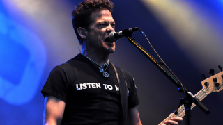 Jason Newsted Retour acoustique de l’ex-bassiste de METALLICA