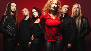 VUUR Interview Anneke van Giersbergen