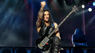 Joey DeMaio  • Un podcast & blog en cours de lancement pour le bassiste de MANOWAR