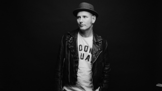 Corey Taylor • Le chanteur dévoile le clip de "Samantha's Gone"