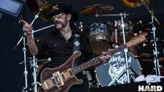 Lemmy Les cendres du leader de MOTÖRHEAD placées dans des balles