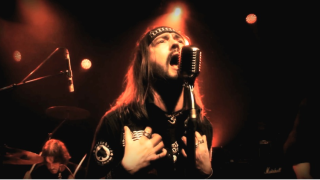 BULL TERRIER Le groupe immortalise un titre de son concert avec CROWBAR