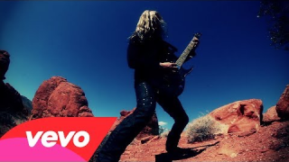 AMARANTHE : "Invincible" 