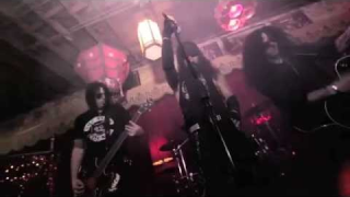 KICKIN VALENTINA : "Wrong Way" 