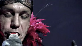 RAMMSTEIN : "Rammlied" (Live from Madison Square Garden) 