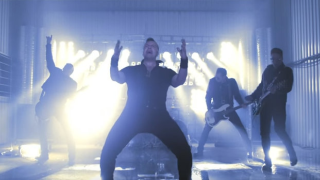 THE CARBURETORS un featuring avec Shagrath