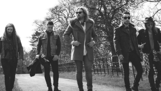 INGLORIOUS le clip de "Holy Water"