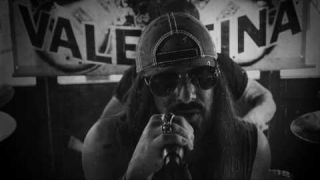 KICKIN VALENTINA • "Turns Me On"