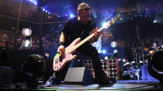 Jeff Ament • Nouvel album solo du bassiste de PEARL JAM