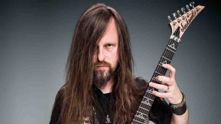 R.I.P. Oli Herbert • Disparition du guitariste de ALL THAT REMAINS