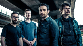 HOVER DUST, MOLYBARON & DEAD BONES BUNNY • Les groupes s'associent au projet "Du Rock plein ma Hotte"