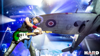 Adrian Smith • Son premier morceau à la guitare