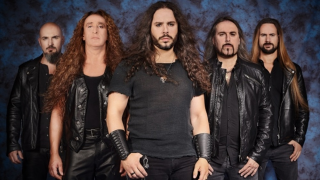 RHAPSODY OF FIRE Les détails de l'album "Glory For Salvation"