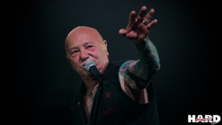 Angry Anderson Première chanson de son nouveau projet solo