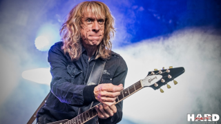 SAXON Le nouveau guitariste, pour les concerts