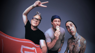  BLINK-182  Annonce surprise du nouvel album studio 