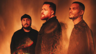 URNE Le nouvel album "Setting Fire To The Sky" annoncé pour janvier 2026