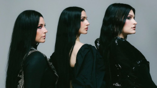 Poppy, Amy Lee & Courtney LaPlante La vidéo du single "End Of You"