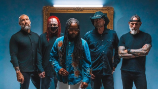 SEVENDUST "Is This The Real You?", 1er extrait de l'album "One"