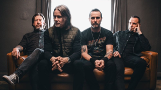 ALTER BRIDGE Le groupe partage un nouveau single "Scales Are Falling"