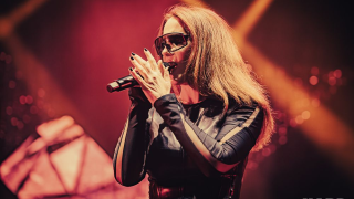 EPICA + AMARANTHE + Charlotte Wessels @ Paris (Le Zénith)
