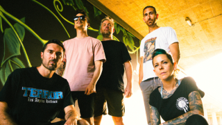 WAKE THE DEAD Leur dernier album en date, produit par Flo de LANDMVRKS