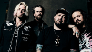 BLACK STONE CHERRY Interview Chris Robertson