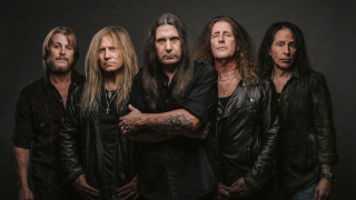 SAVATAGE Sortie fin juin de l'album live inédit "Madness Reigns From The Gutter (1990)"