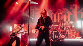 FIT FOR A KING + MEMPHIS MAY FIRE + ACRES + 156/SILENCE @ Paris (Elysée Montmartre)