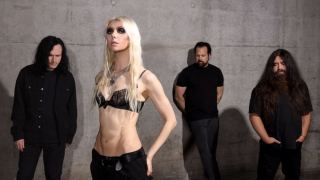THE PRETTY RECKLESS Interview Taylor Momsen