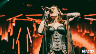 Floor Jansen Un nouveau single et l'annonce de son prochain album solo