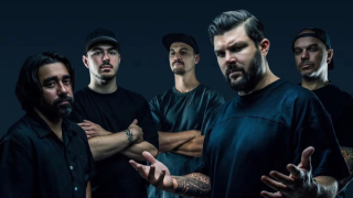 SCARLEAN Le nouveau single "Tearing Me Apart" et son clip