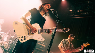 Laura Cox Son 1er album live "Trouble Coming To Paris: Live At Le Trianon"